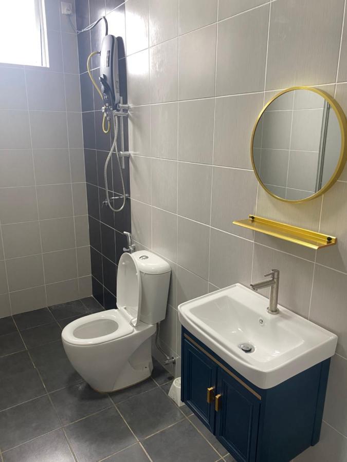 Orked Vanda, 3 Bedroom Apartment, Seaview Netflixwifiyoutube 쿠알라트렝가누 외부 사진