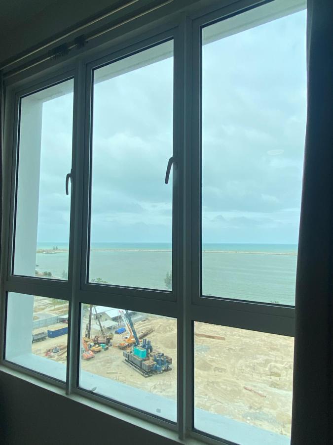 Orked Vanda, 3 Bedroom Apartment, Seaview Netflixwifiyoutube 쿠알라트렝가누 외부 사진